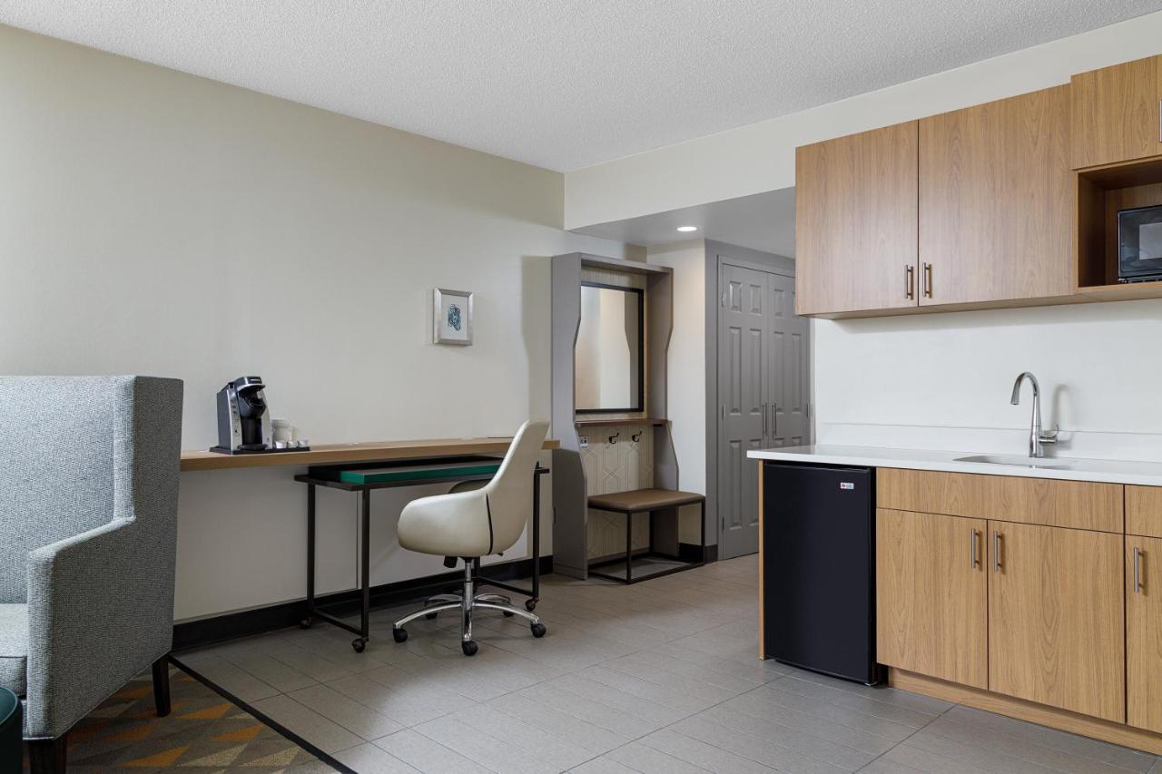 Holiday Inn Cleveland By Ihg Exterior photo