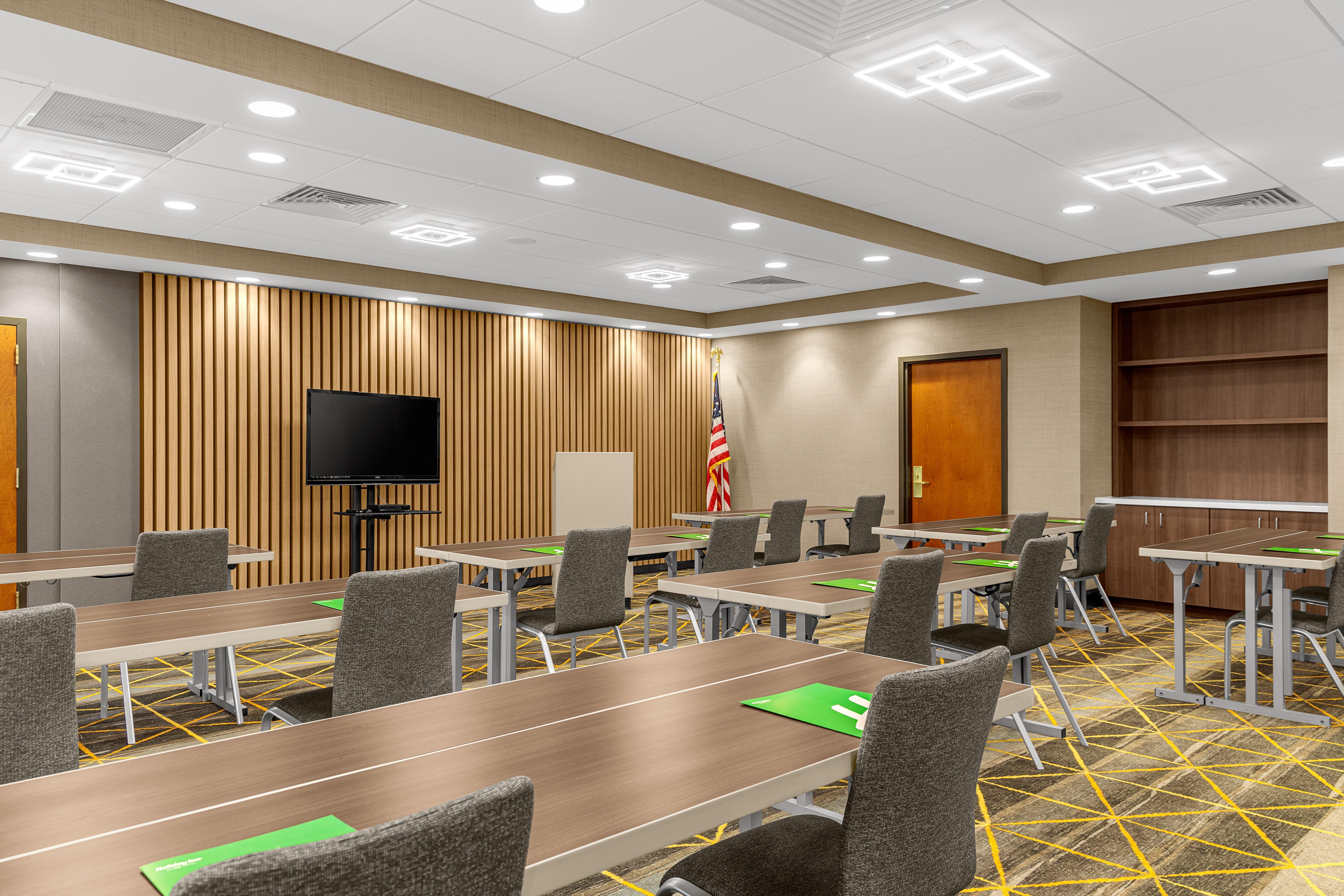 Holiday Inn Cleveland By Ihg Exterior photo