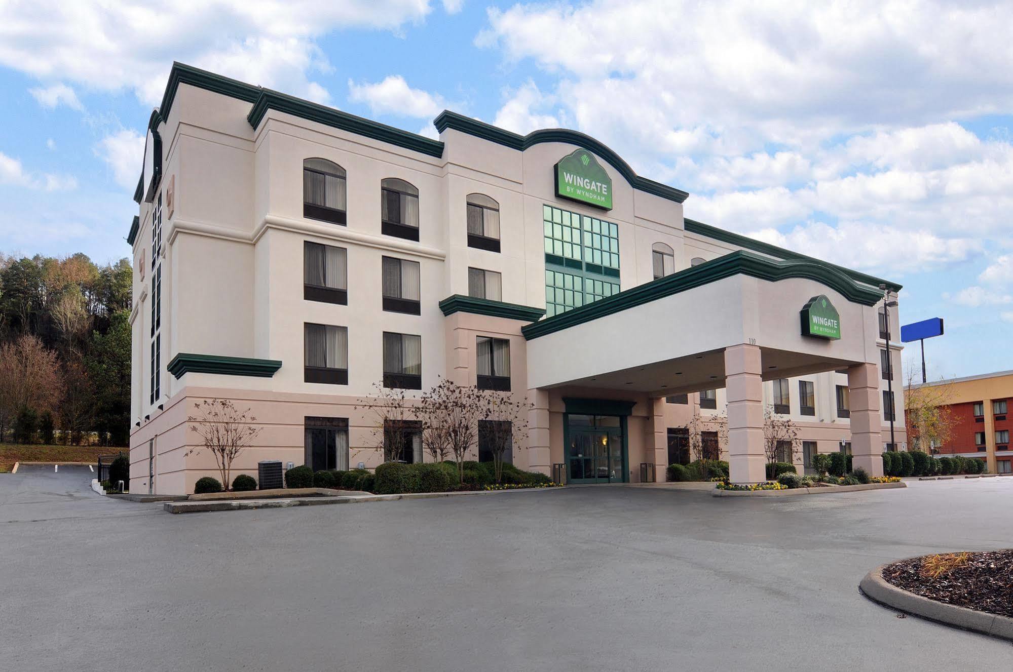 Holiday Inn Cleveland By Ihg Exterior photo