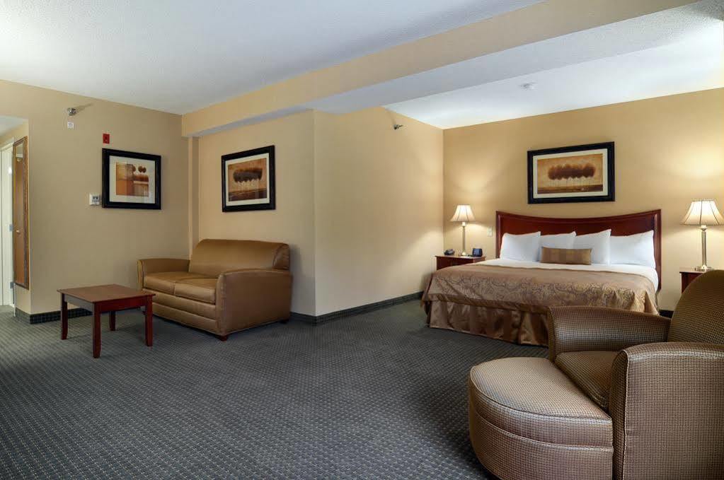 Holiday Inn Cleveland By Ihg Exterior photo