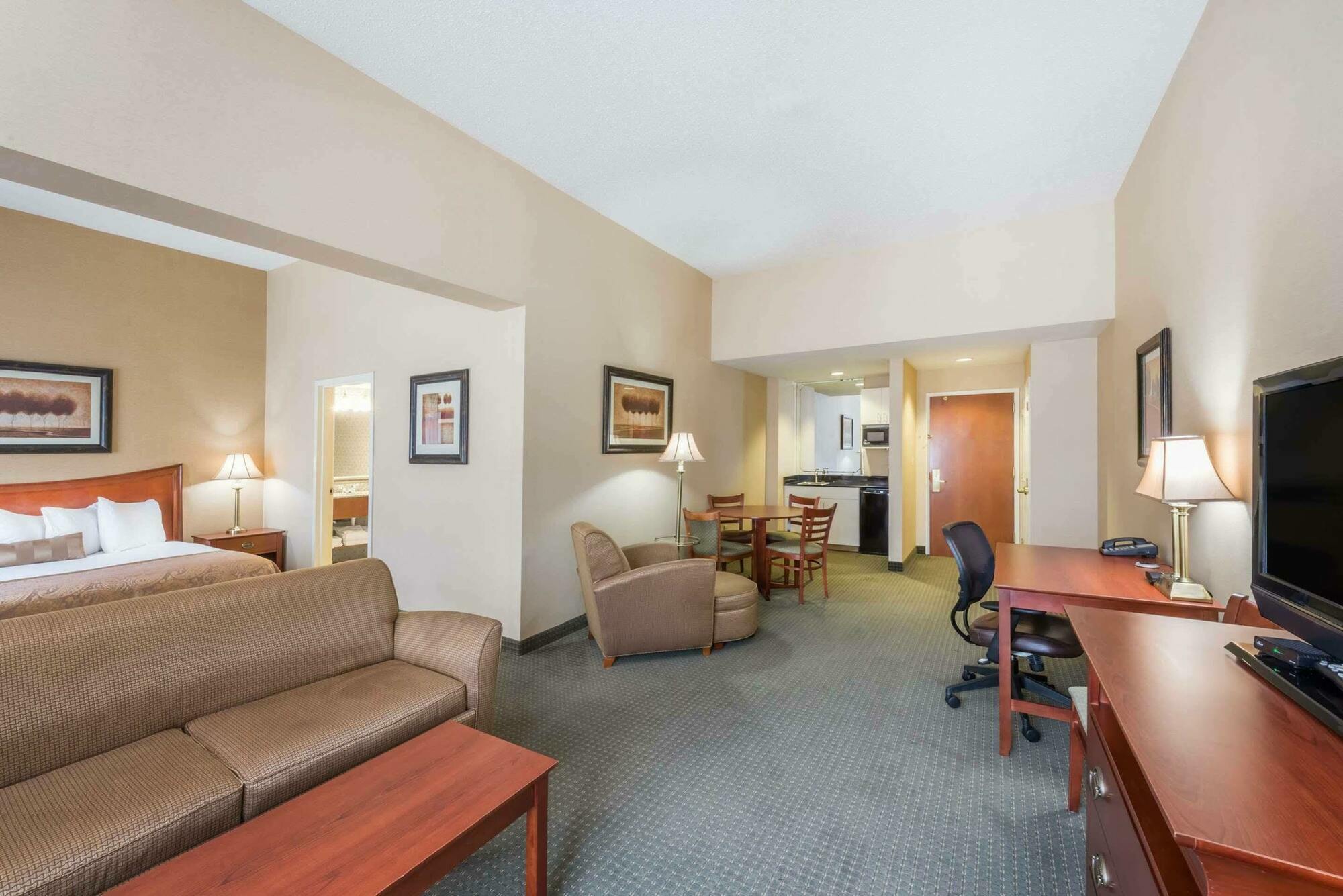 Holiday Inn Cleveland By Ihg Exterior photo